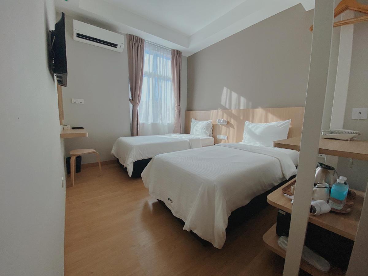 קוטה קינבלו Walk In Hotel מראה חיצוני תמונה